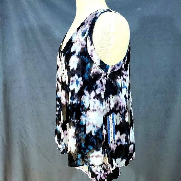 NWT Simply Vera Wang Watercolor Floral Drape Flowy Top - Picture 6 of 9